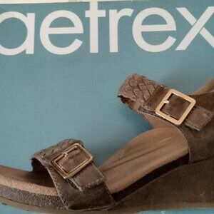 Aetrex Grace Taupe Leather Wedge